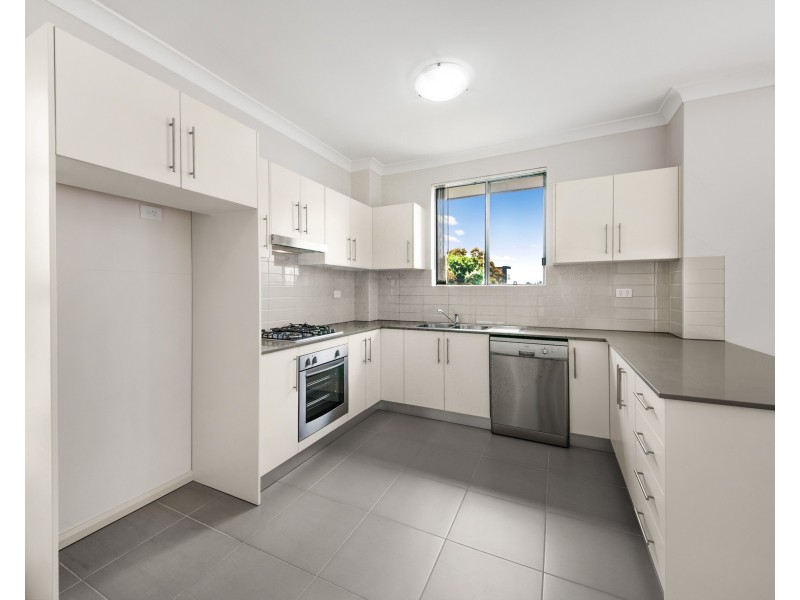 12/21-27 Cross St, Guildford NSW 2161