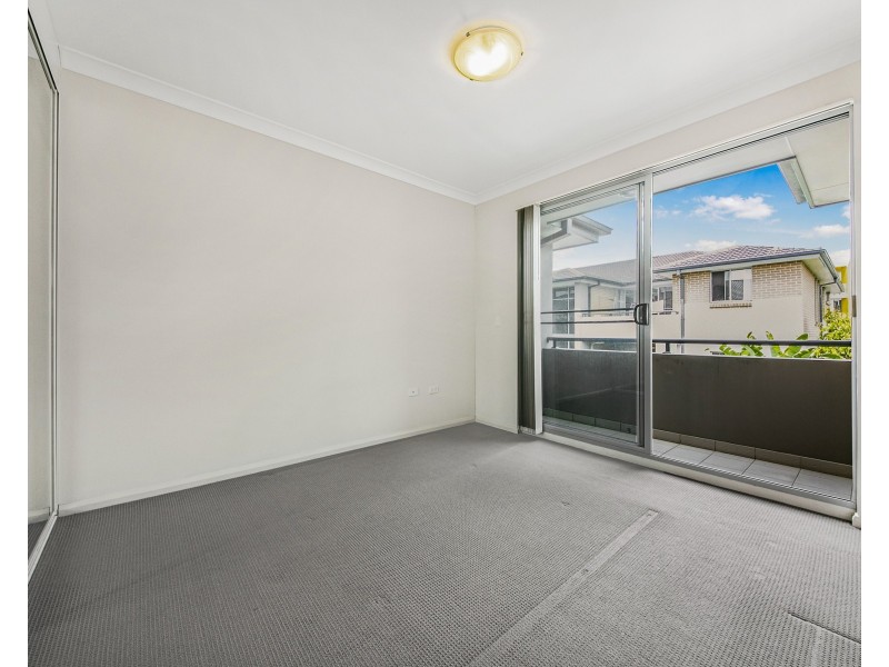 12/21-27 Cross St, Guildford NSW 2161