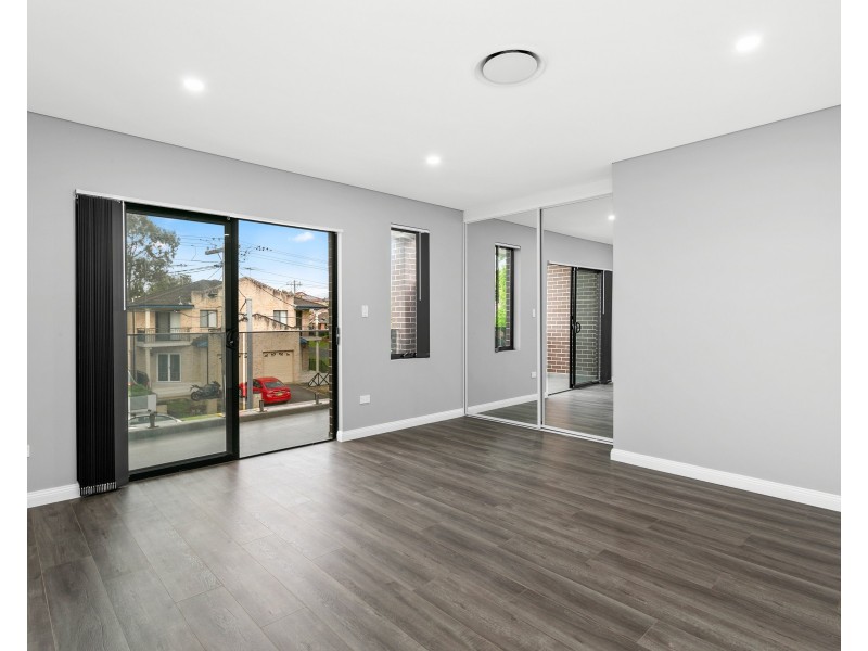 4a Brewer Cr, South Wentworthville NSW 2145