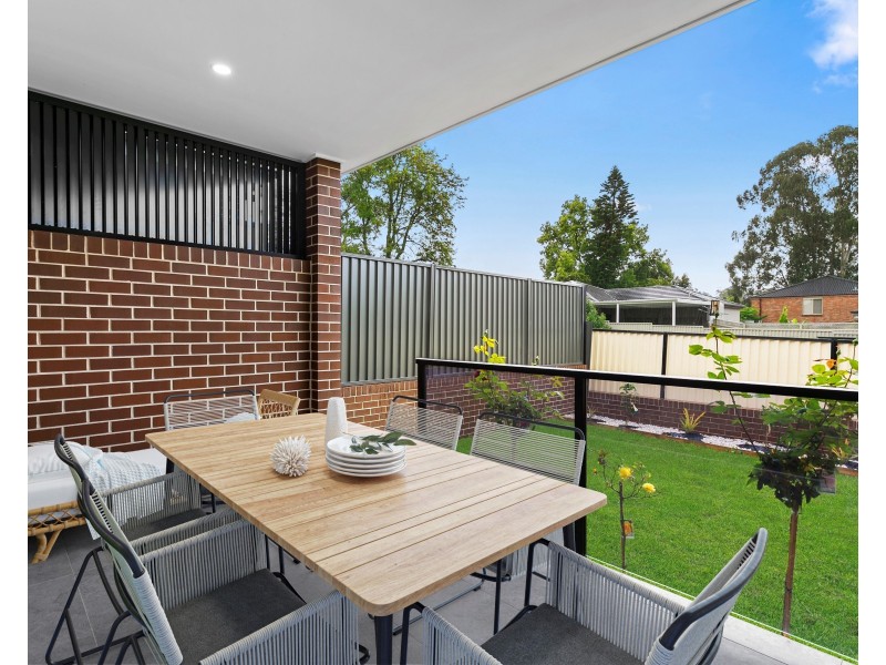 4b Brewer Cr, South Wentworthville NSW 2145