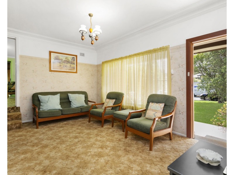 1 Lorraine Place, Merrylands NSW 2160