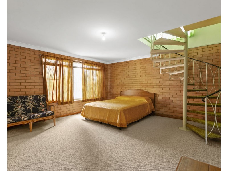 1 Lorraine Place, Merrylands NSW 2160