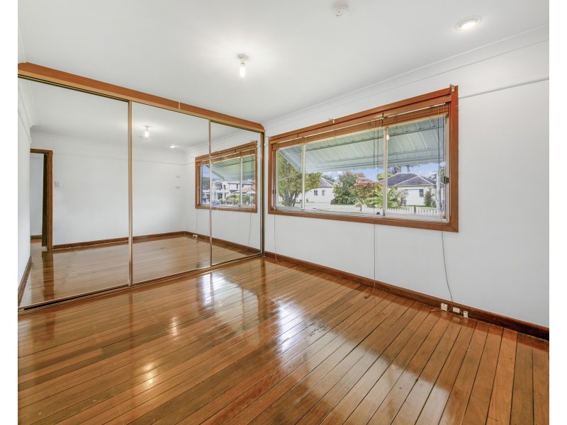 15 Styles Pl, Merrylands NSW 2160
