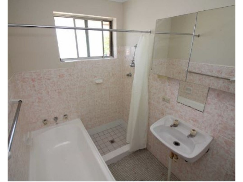 11/16 Calliope St, Guildford NSW 2161