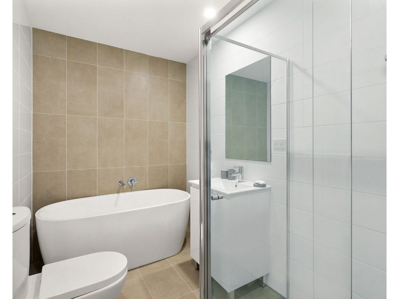 6/33 Louis Street, Granville NSW 2142