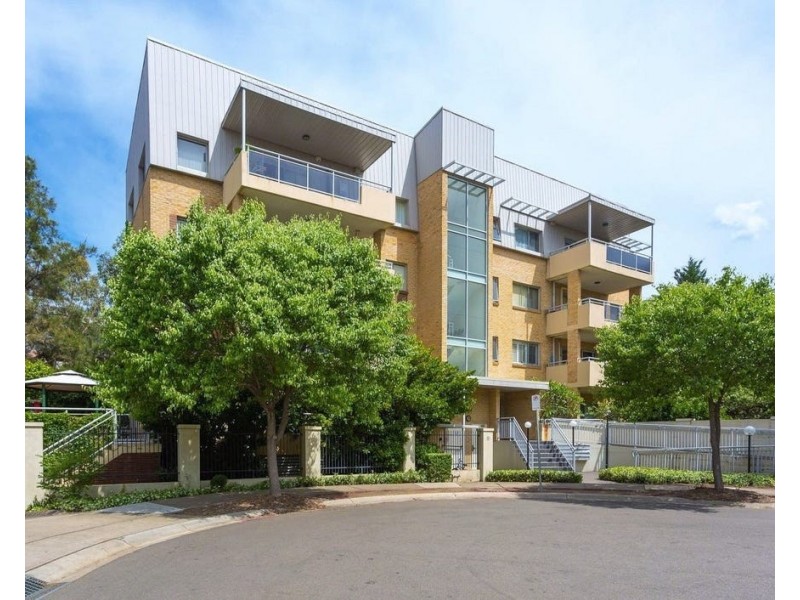 1/8 Refractory Ct, Holroyd NSW 2142