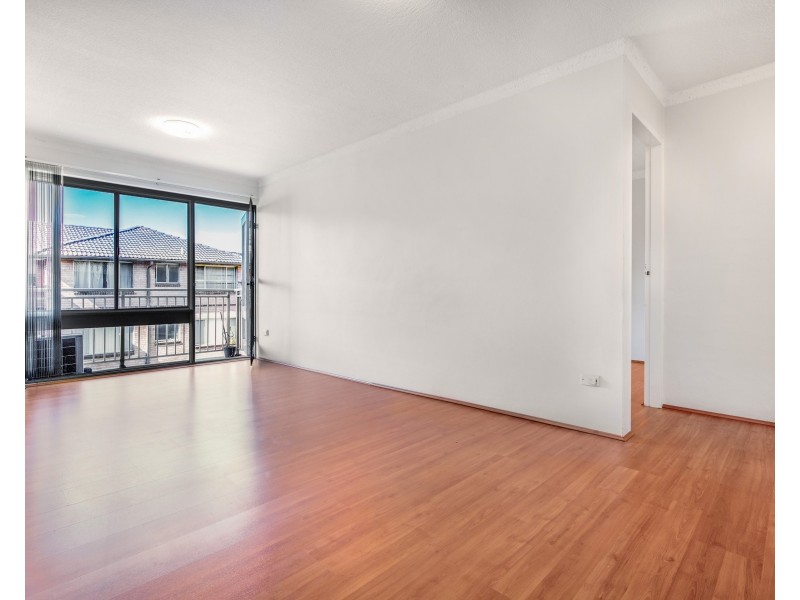 5/26 Neil St, Merrylands NSW 2160