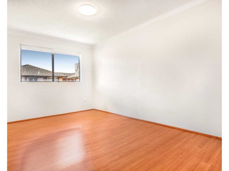5/26 Neil St, Merrylands NSW 2160