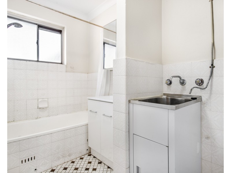 5/26 Neil St, Merrylands NSW 2160