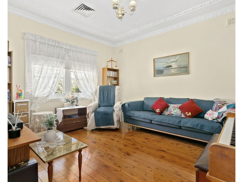 62 Mary Street, Merrylands NSW 2160