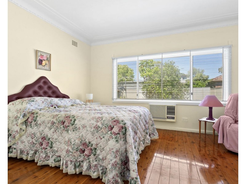 62 Mary Street, Merrylands NSW 2160