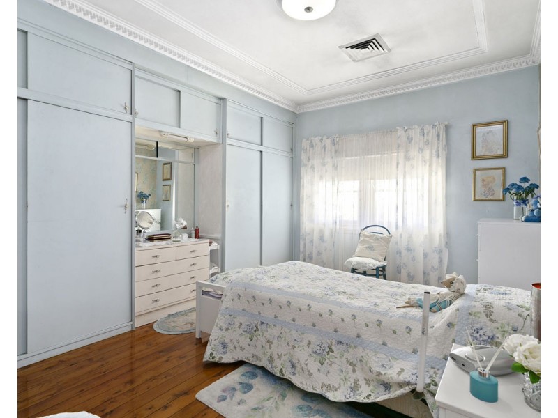 62 Mary Street, Merrylands NSW 2160