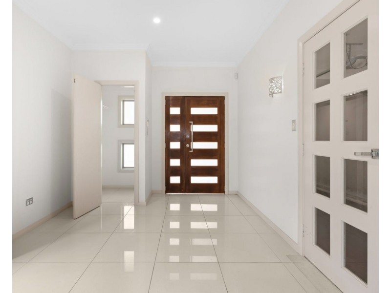 1 Lowana Av, Merrylands NSW 2160