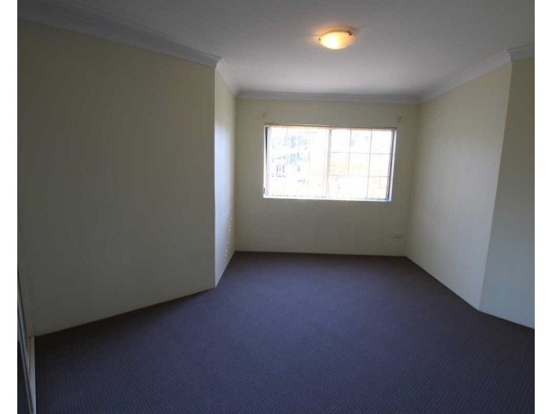 1/10 Addlestone Rd, Merrylands NSW 2160