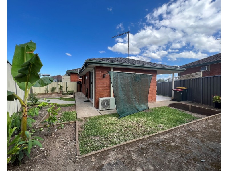 7a Coila Pl, Woodpark NSW 2164
