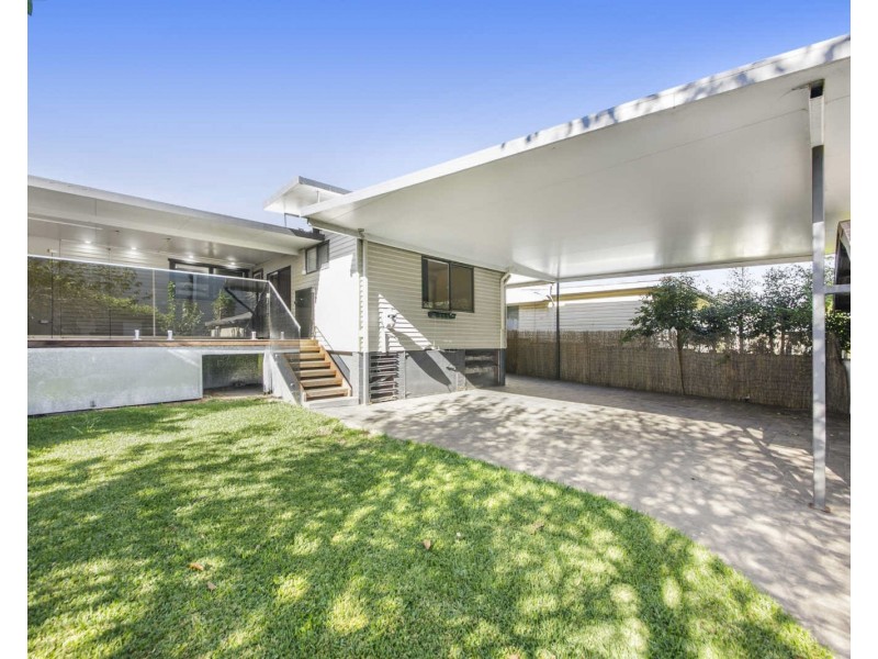 10 Vale St, Woodpark NSW 2164