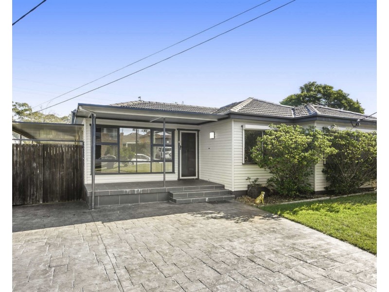 10 Vale St, Woodpark NSW 2164