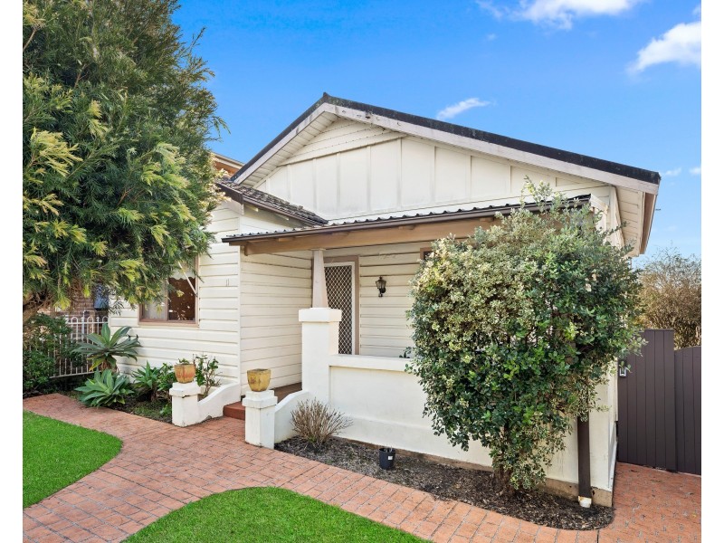 11 Fifth St, Granville NSW 2142