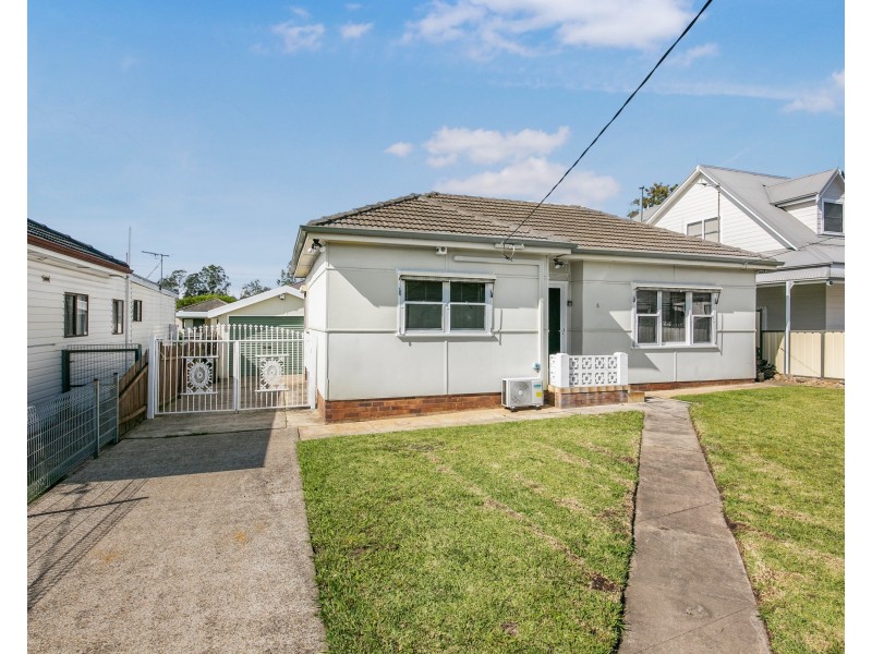 5 Leach Rd, Guildford West NSW 2161