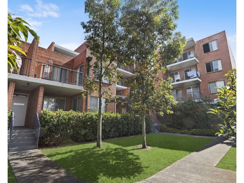 3/215-217 Woodville Road, Merrylands NSW 2160