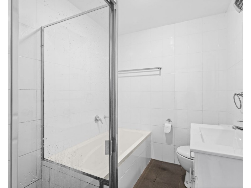 3/215-217 Woodville Road, Merrylands NSW 2160