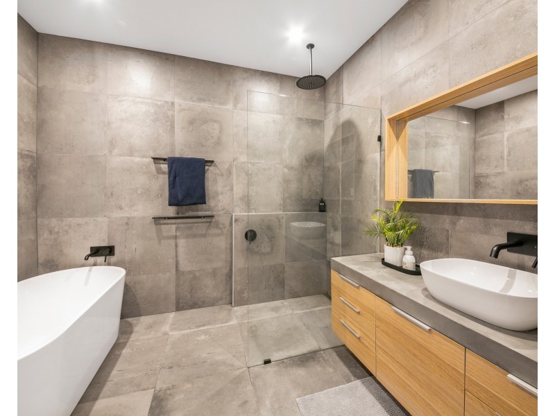 54 Thames St, Merrylands West NSW 2160