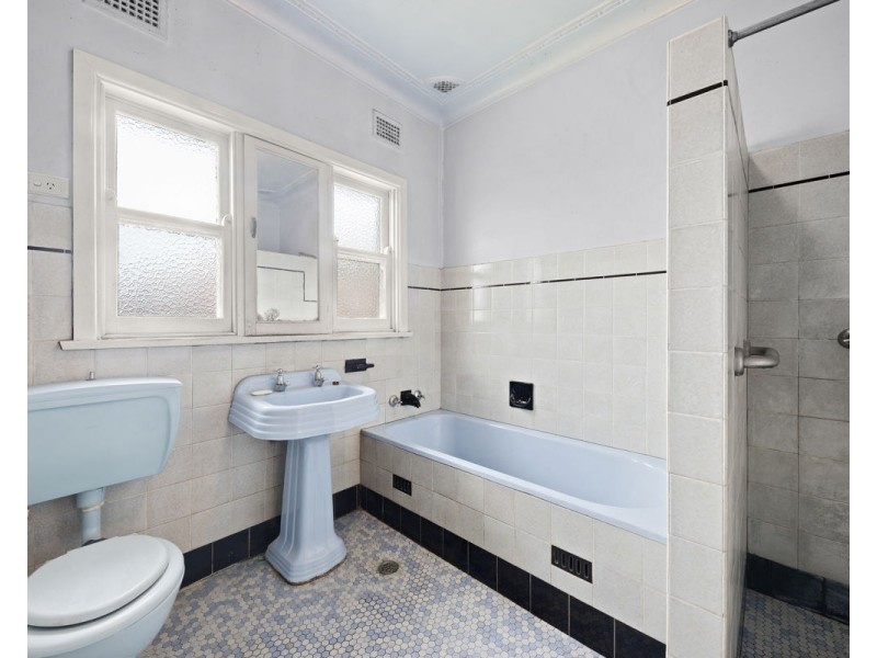 110 Fairfield Road, Guildford NSW 2161