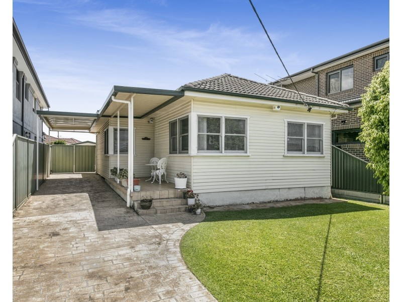 38a Haven St, Merrylands NSW 2160