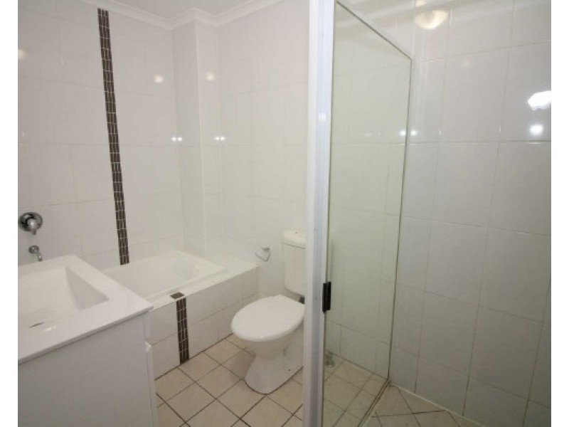 12/1-3 Howard Av, Northmead NSW 2152