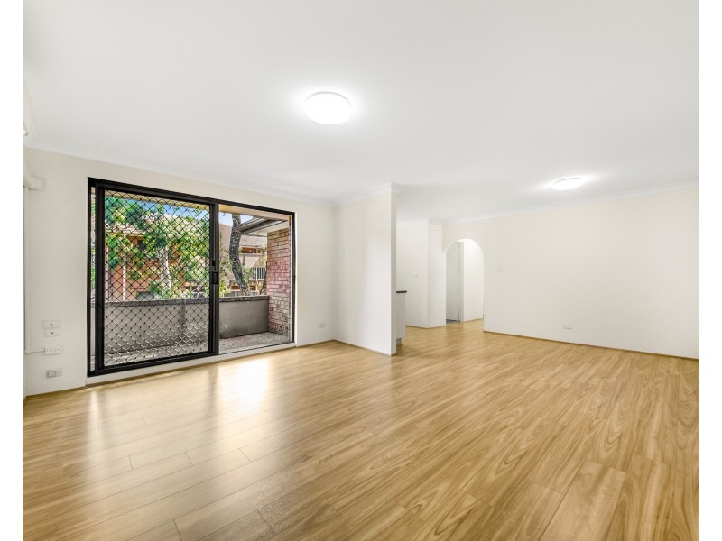 9/47 Kenyons Rd, Merrylands NSW 2160