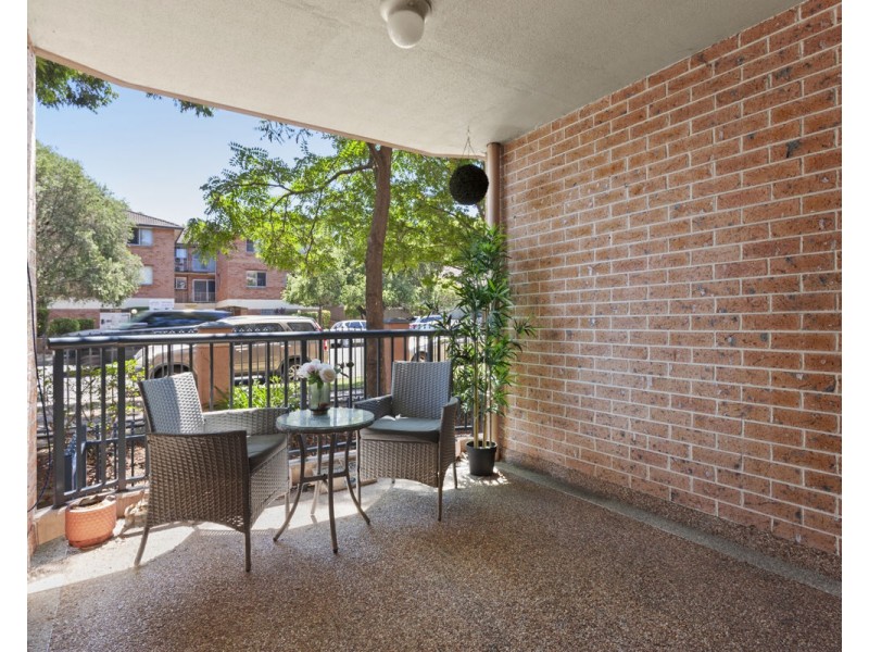 8/42-46 Treves Street, Merrylands NSW 2160