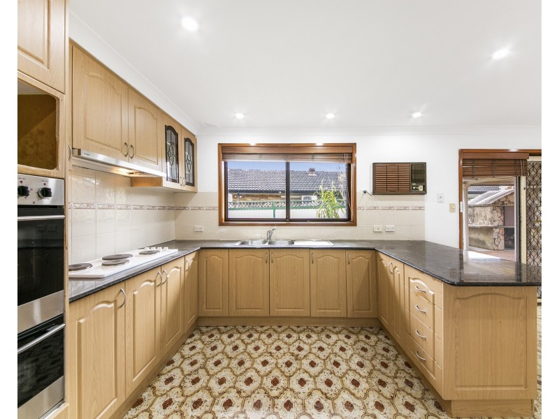 19 Stevenson St, Wetherill Park NSW 2164