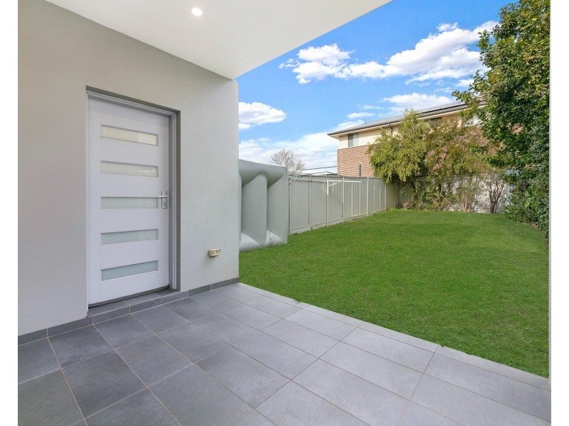 17 Douglas St, Merrylands NSW 2160
