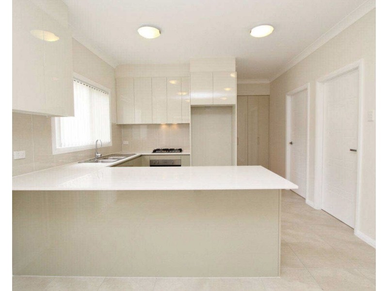 20A Rhodes Av, Guildford NSW 2161