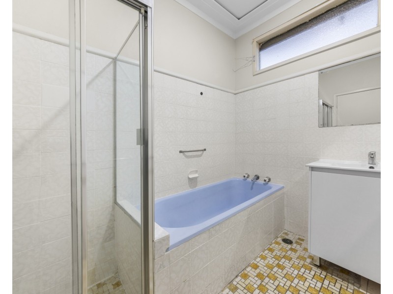 30 Acland St, Guildford NSW 2161