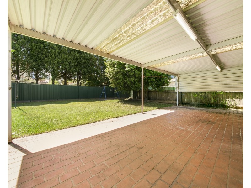 8 Adrian Pl, Greystanes NSW 2145