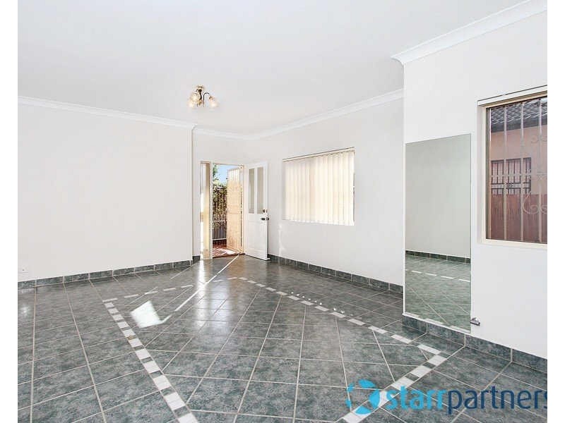 26 Bolton St, Guildford NSW 2161