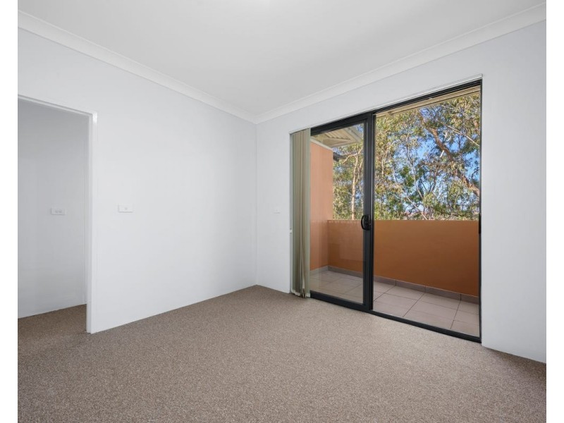 12/38 Memorial Av, Merrylands NSW 2160