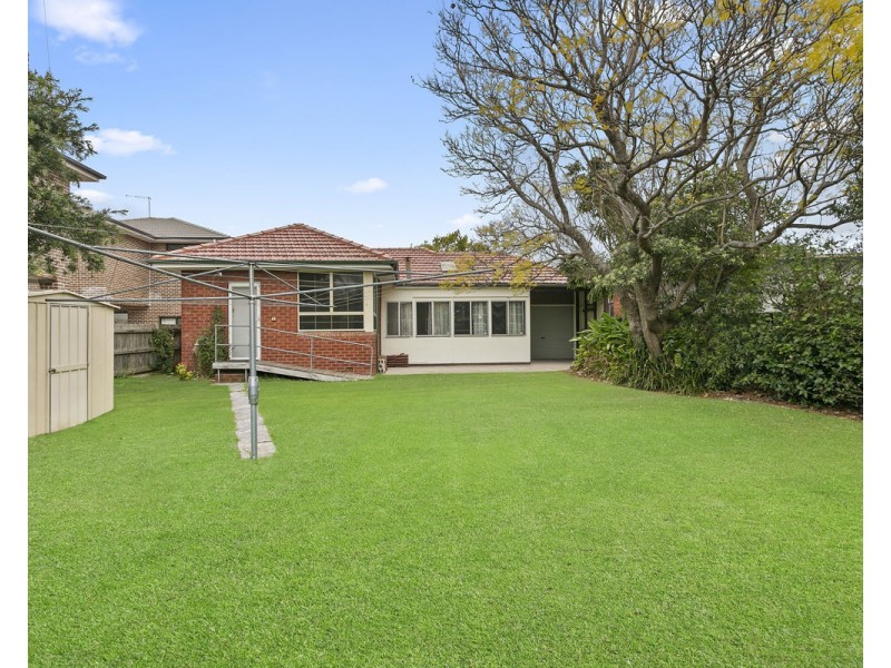 9 Locksley Avenue, Merrylands NSW 2160