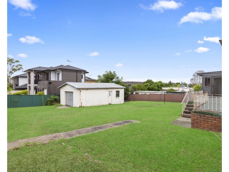 25 Mandoon Road, Girraween NSW 2145