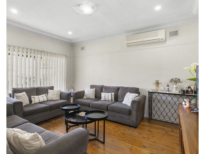 112 Burnett Street, Merrylands NSW 2160