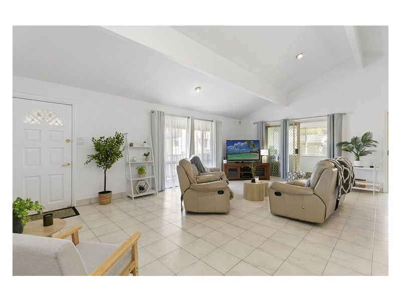 33 Rhodes Avenue, Guildford NSW 2161