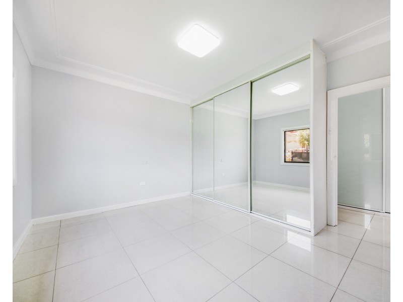 18 Bangor St, Guildford NSW 2161