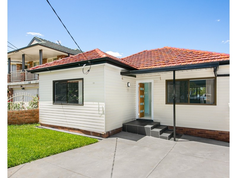 18 Bangor St, Guildford NSW 2161