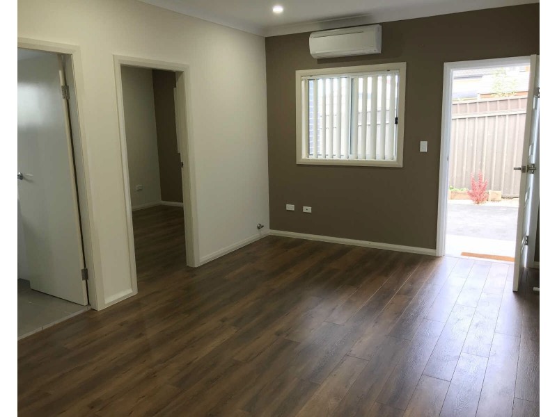 22A Fiona St, Woodpark NSW 2164