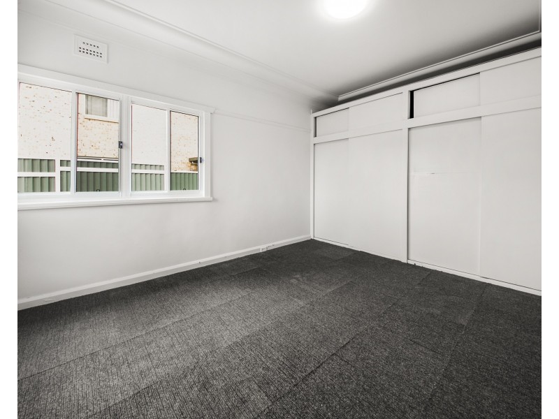 38 Meakin St, Merrylands NSW 2160