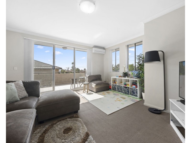 15/21-27 Cross Street, Guildford NSW 2161