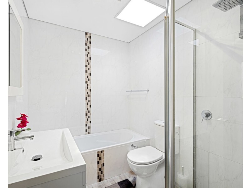 8 Mountford Avenue, Greystanes NSW 2145