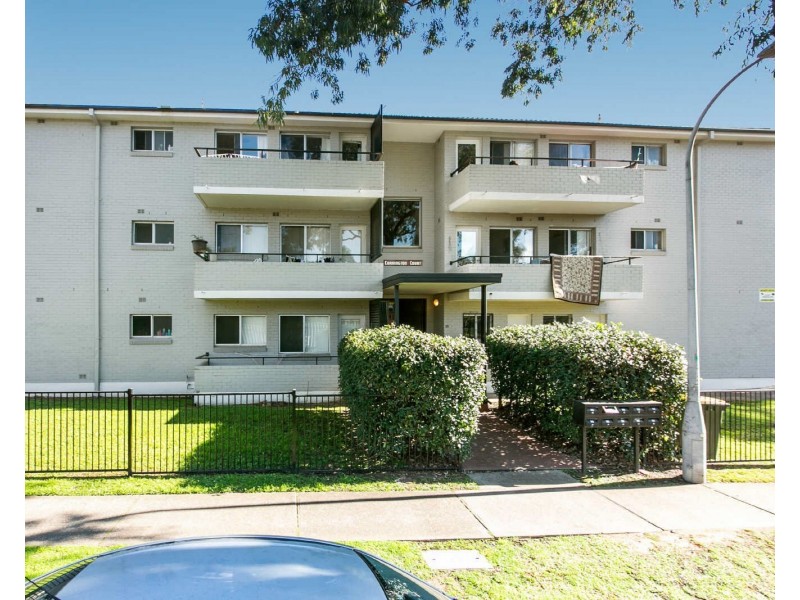 9/55 St Ann St, Merrylands NSW 2160