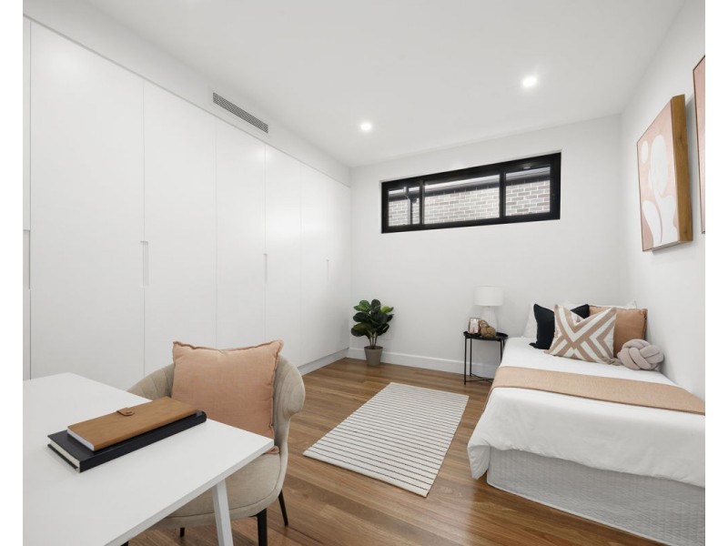 8a Pine Street, Rydalmere NSW 2116